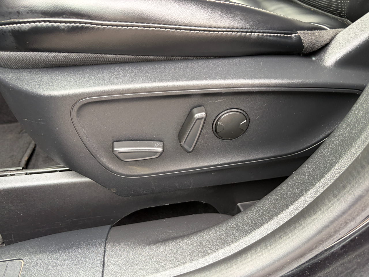 Ford Escape Platinum AWD 2024