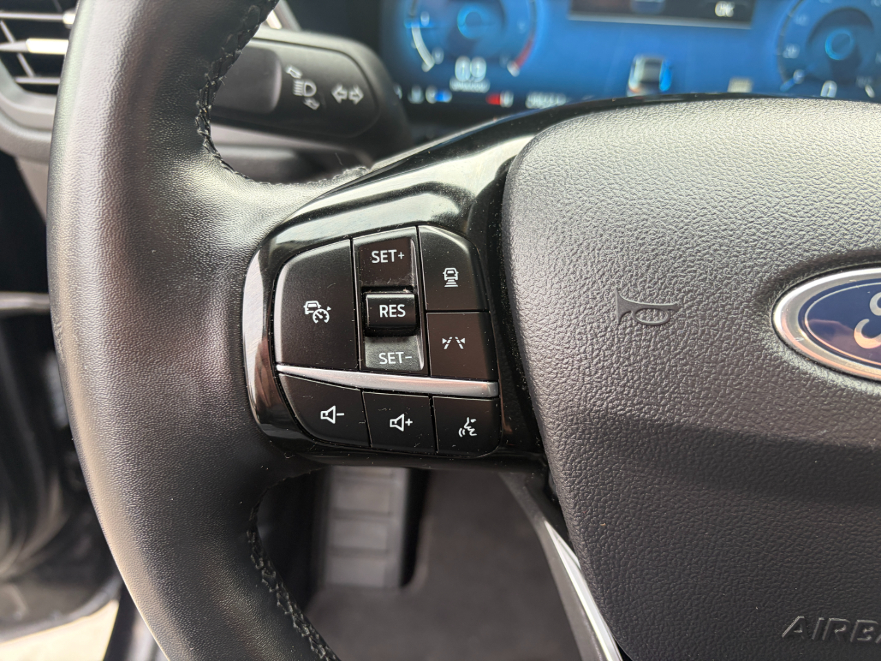 Ford Escape Platinum AWD 2024