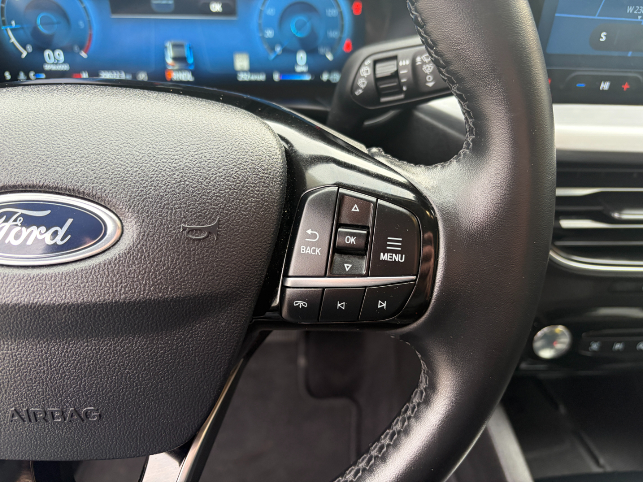 Ford Escape Platinum AWD 2024