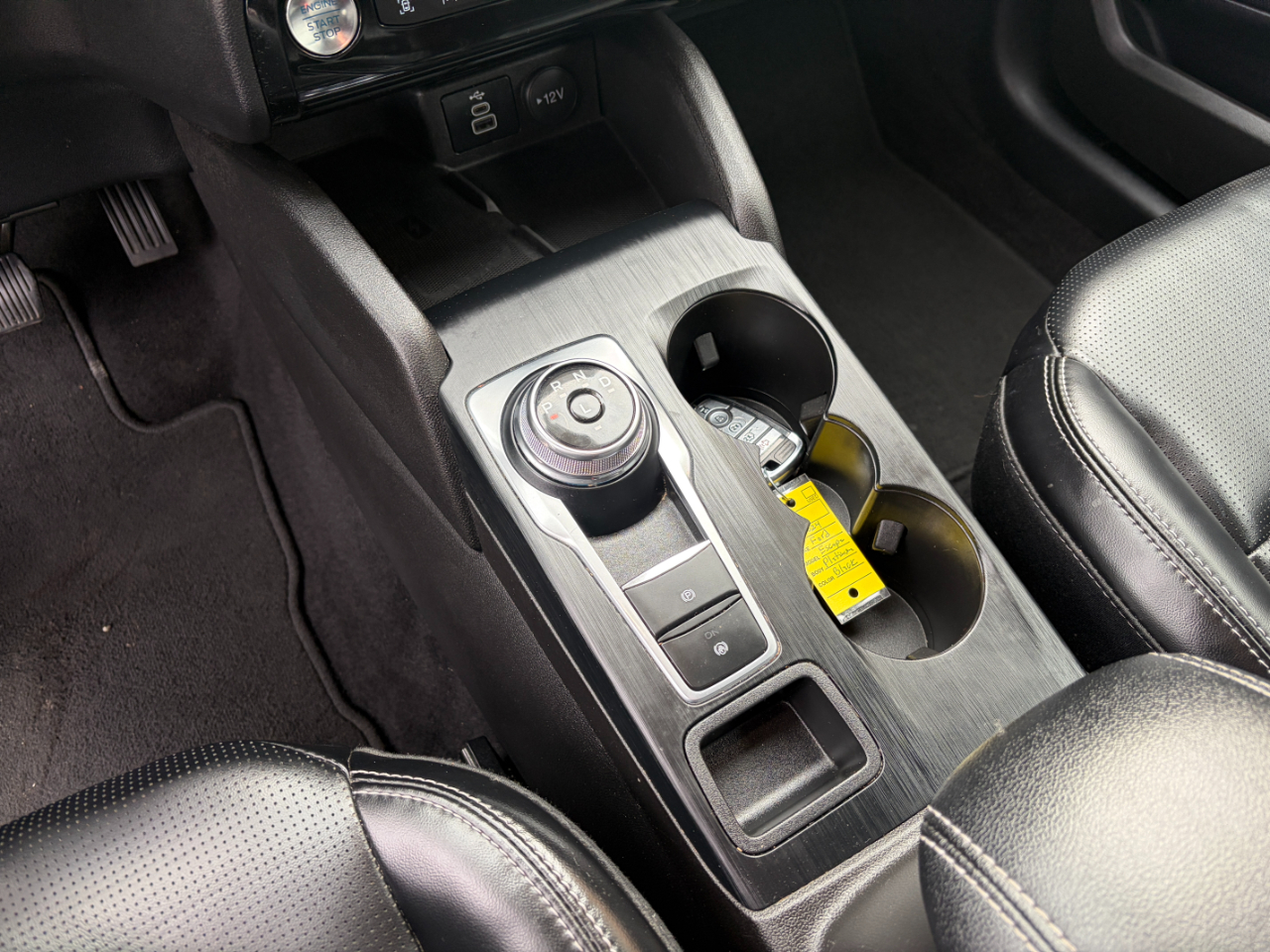 Ford Escape Platinum AWD 2024