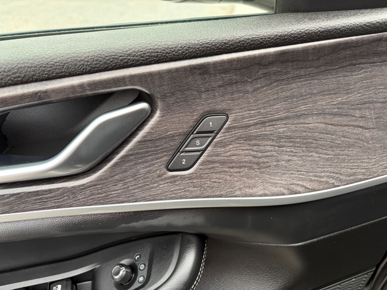 Jeep Grand Cherokee Limited 4x4 2023