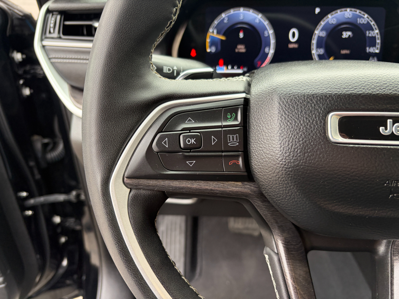 Jeep Grand Cherokee Limited 4x4 2023