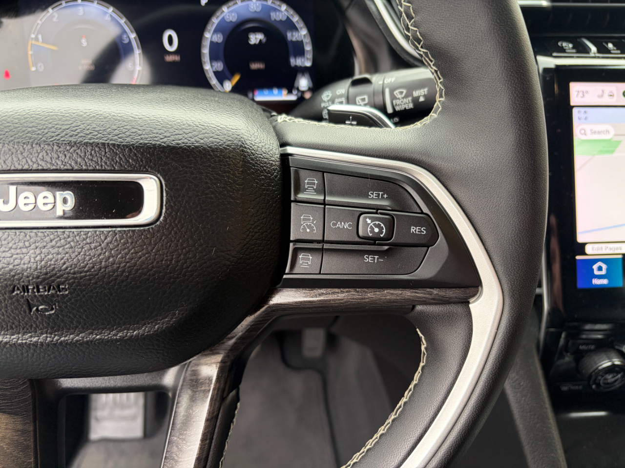 Jeep Grand Cherokee Limited 4x4 2023