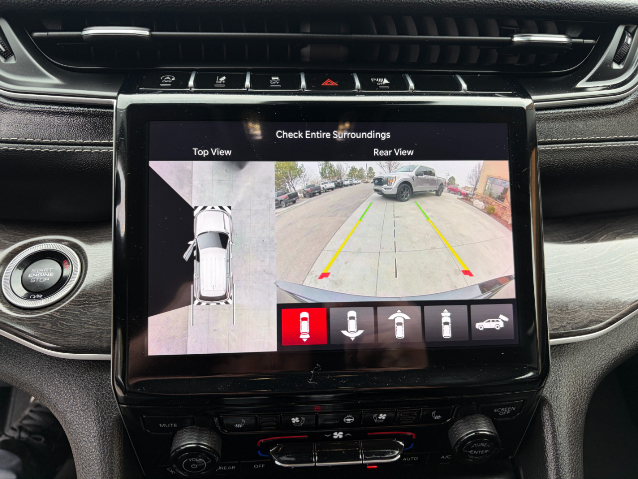 Jeep Grand Cherokee Limited 4x4 2023