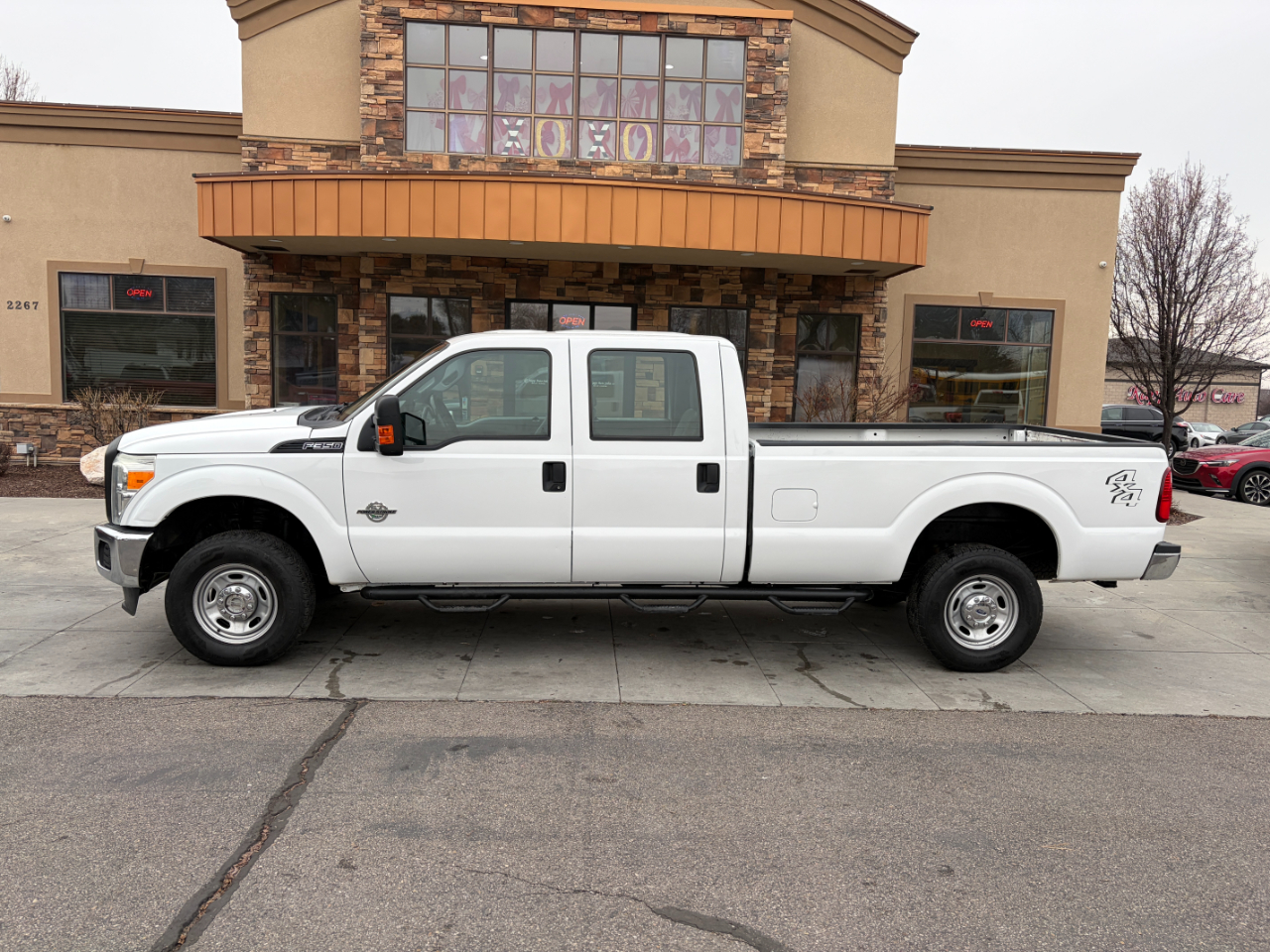 Ford Super Duty F-350 SRW 4WD Crew Cab 172" XL 2015