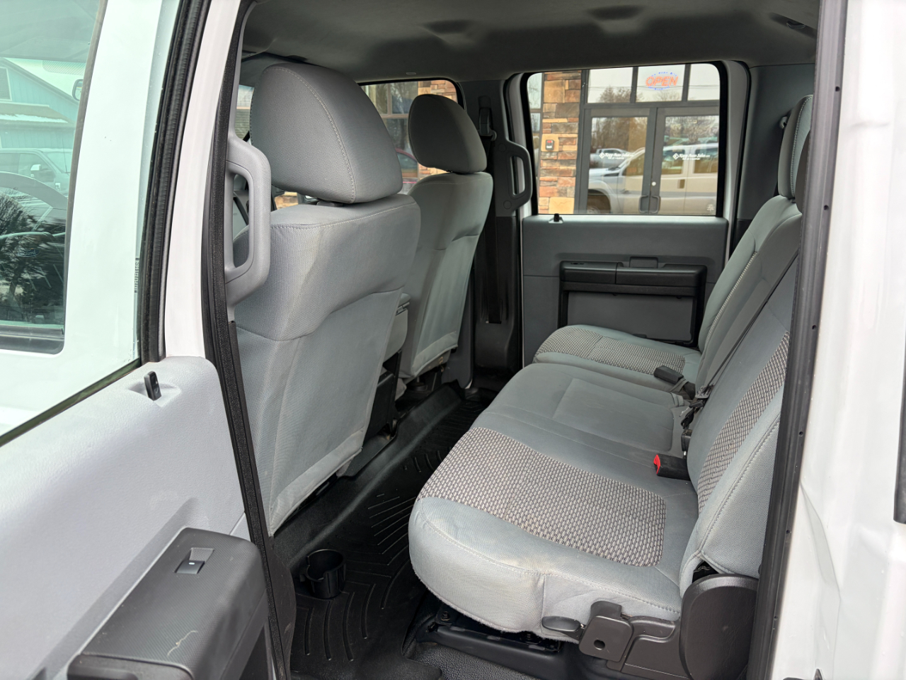 Ford Super Duty F-350 SRW 4WD Crew Cab 172" XL 2015