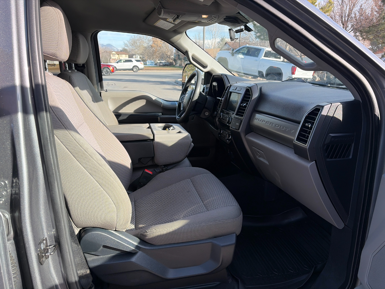 Ford Super Duty F-350 SRW XLT 4WD Crew Cab 8' Box 2022