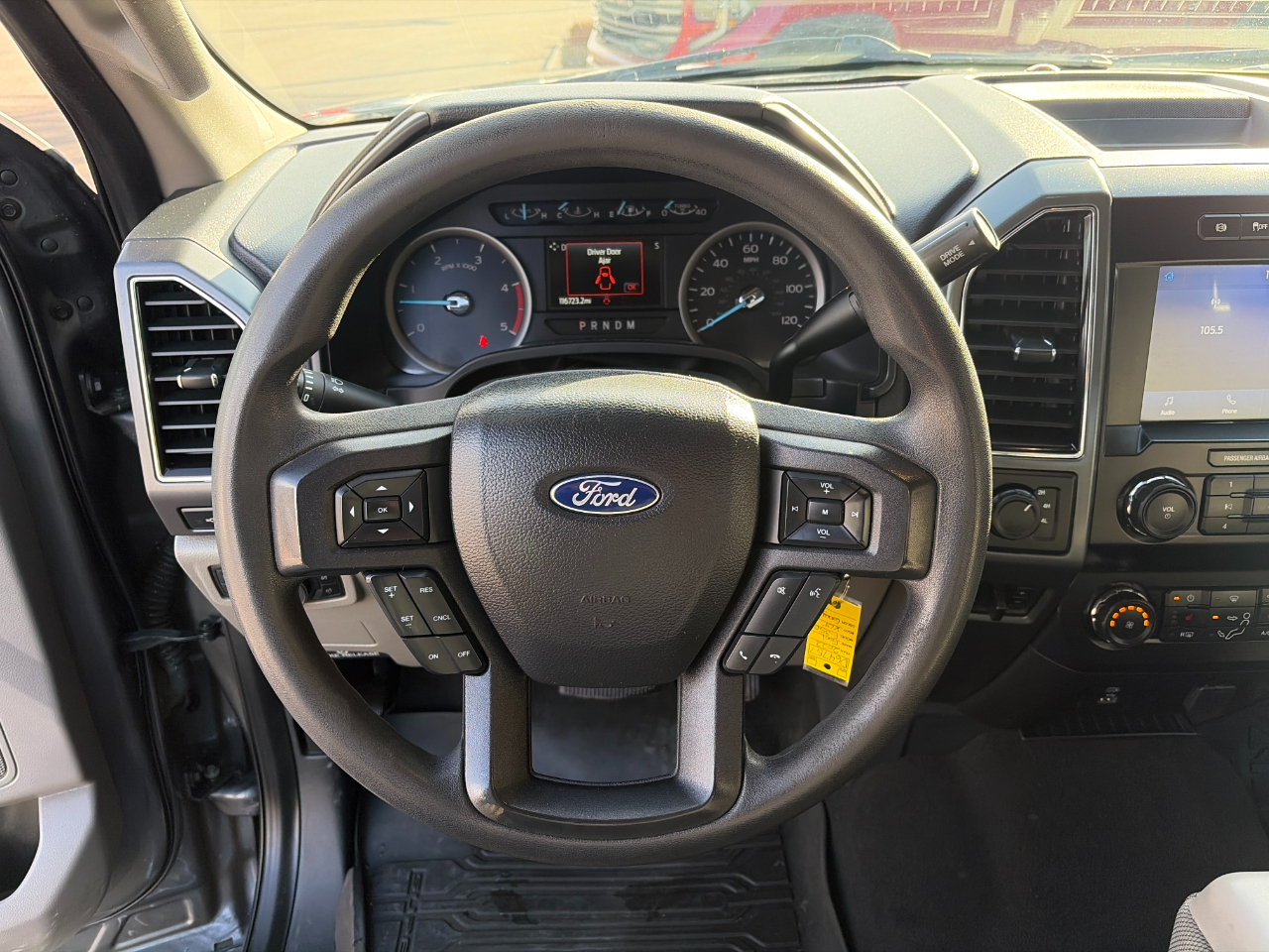 Ford Super Duty F-350 SRW XLT 4WD Crew Cab 8' Box 2022