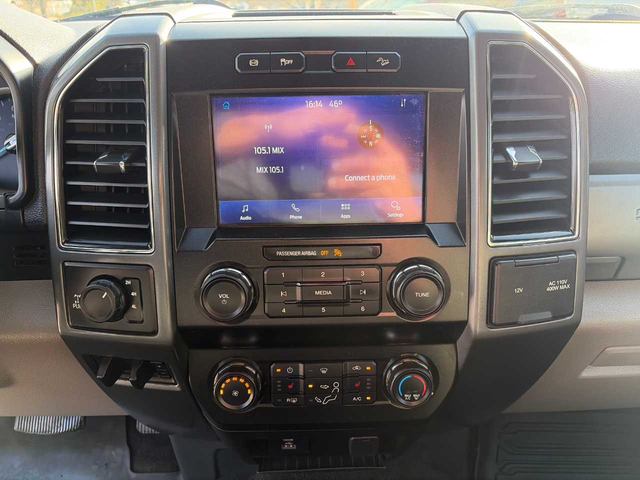 Ford Super Duty F-350 SRW XLT 4WD Crew Cab 8' Box 2022