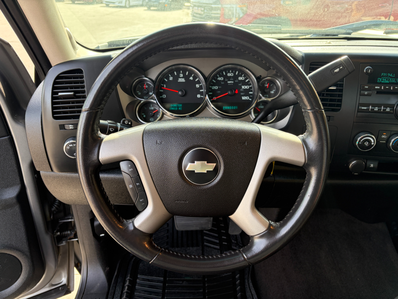 Chevrolet Silverado 1500 4WD Ext Cab 143.5" LT 2009