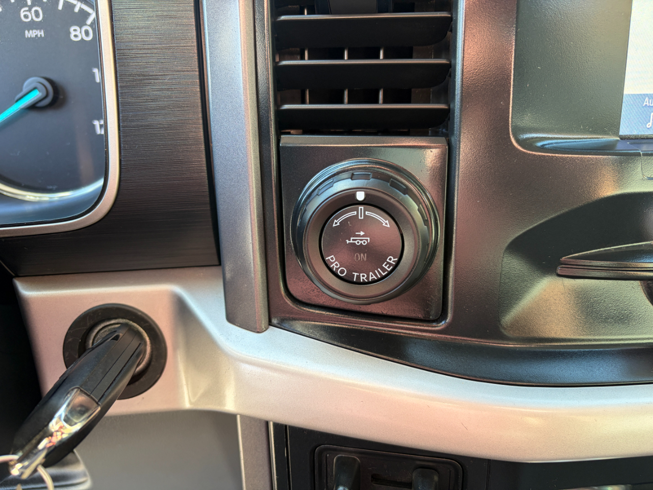 Ford F-150 XLT 4WD SuperCrew 6.5' Box 2023