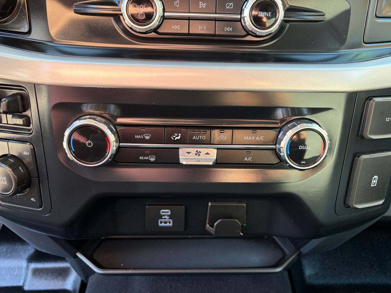 Ford F-150 XLT 4WD SuperCrew 6.5' Box 2023