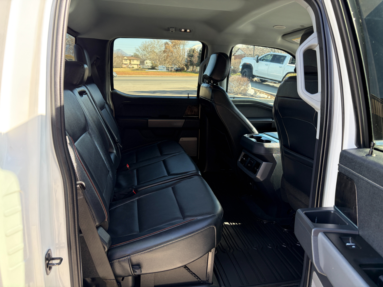 Ford Super Duty F-350 SRW Lariat 4WD Crew Cab 6.75' Box 2024