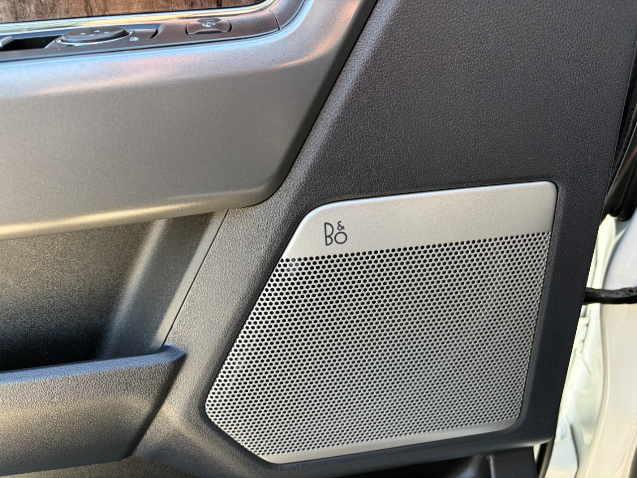 Ford Super Duty F-350 SRW Lariat 4WD Crew Cab 6.75' Box 2024