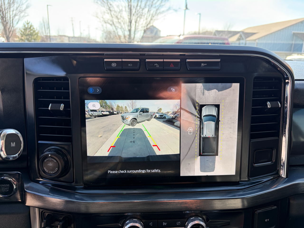 Ford Super Duty F-350 SRW Lariat 4WD Crew Cab 6.75' Box 2024