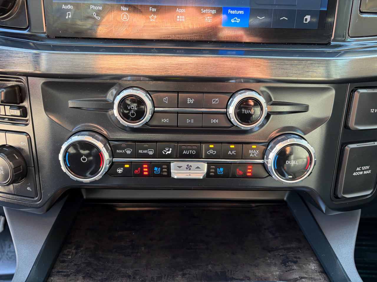 Ford Super Duty F-350 SRW Lariat 4WD Crew Cab 6.75' Box 2024