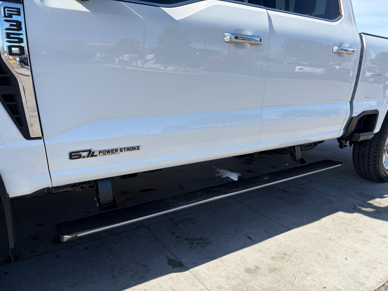 Ford Super Duty F-350 SRW Lariat 4WD Crew Cab 6.75' Box 2024