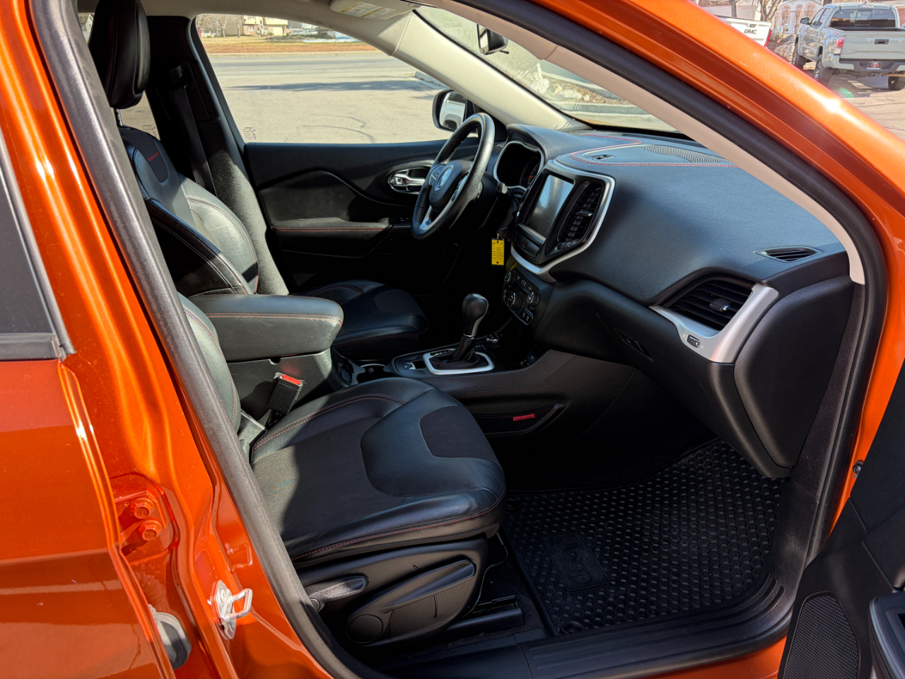 Jeep Cherokee 4WD 4dr Trailhawk 2015