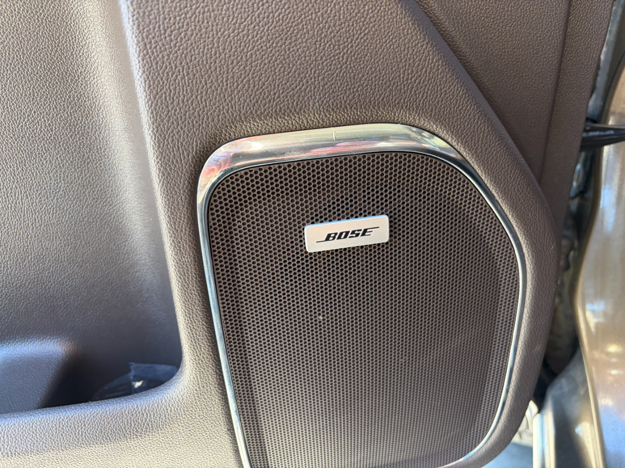 Chevrolet Silverado 2500HD Built After Aug 14 4WD Crew Cab 153.7" High Country 2015