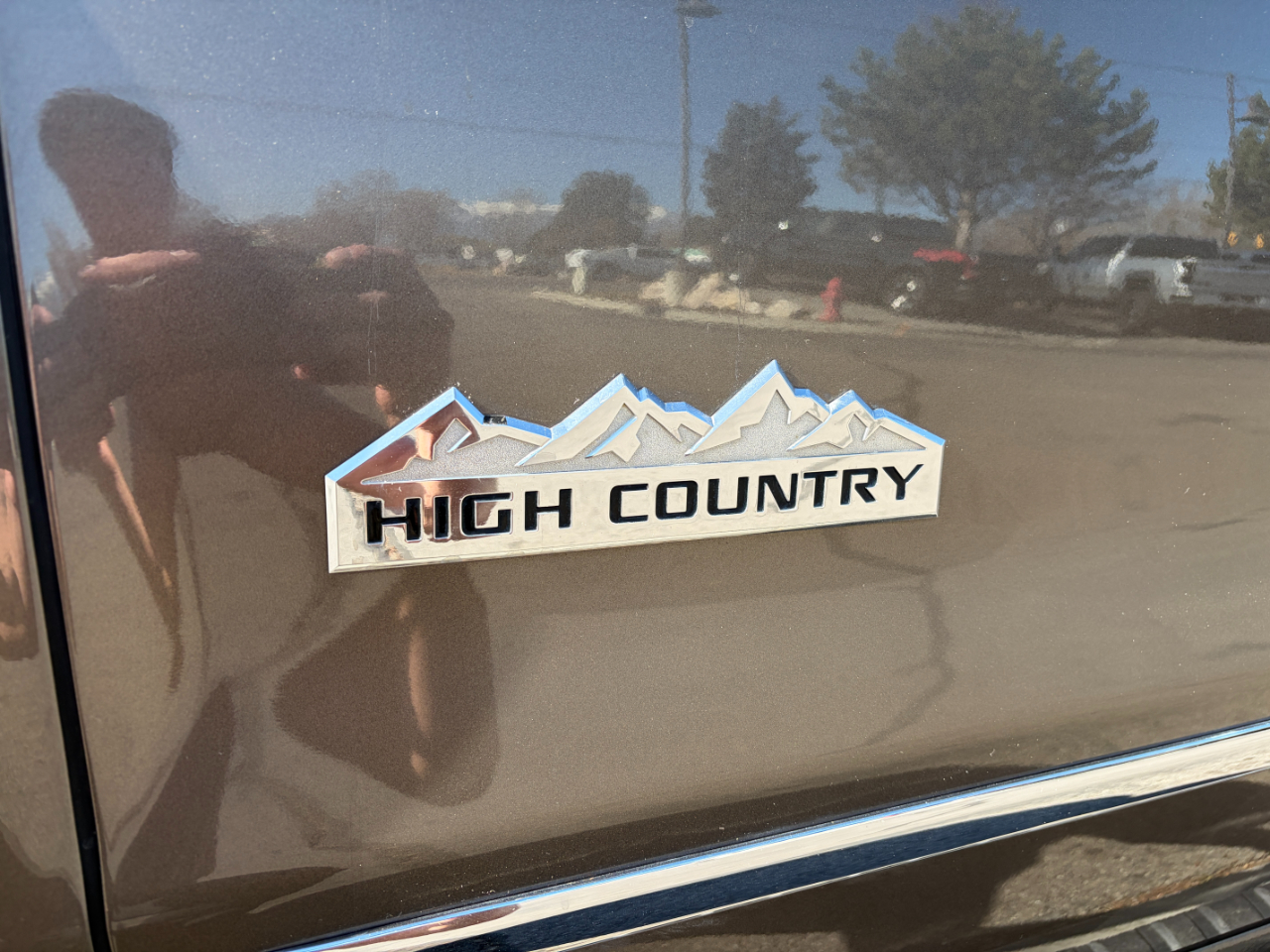 Chevrolet Silverado 2500HD Built After Aug 14 4WD Crew Cab 153.7" High Country 2015