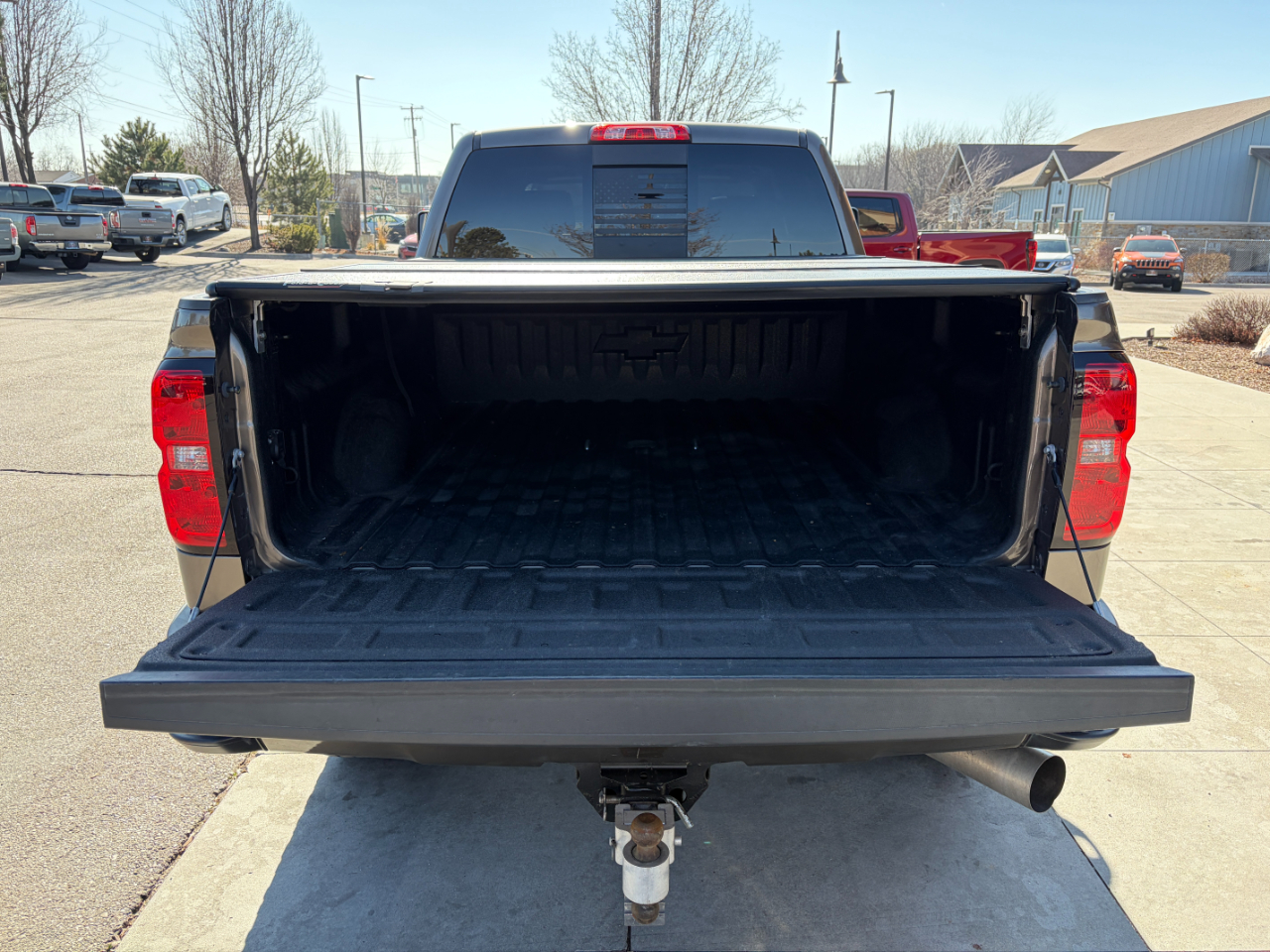 Chevrolet Silverado 2500HD Built After Aug 14 4WD Crew Cab 153.7" High Country 2015