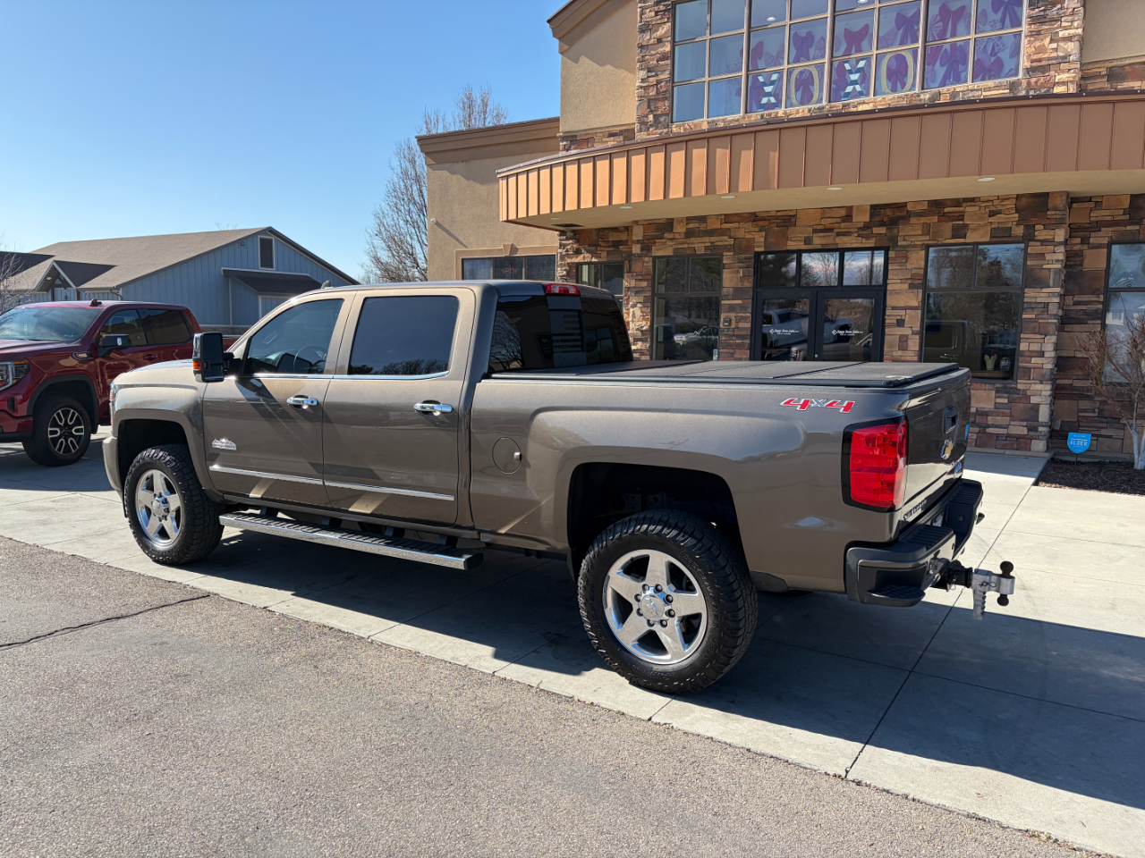 Chevrolet Silverado 2500HD Built After Aug 14 4WD Crew Cab 153.7" High Country 2015