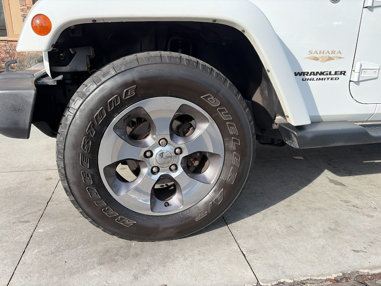 Jeep Wrangler Unlimited 4WD 4dr Sahara 2014