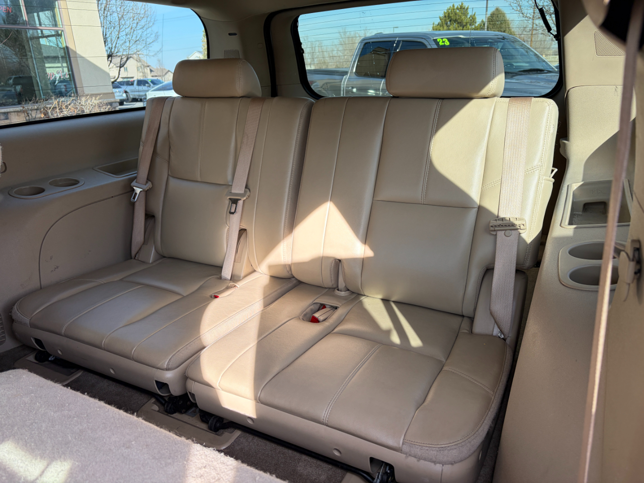 Chevrolet Suburban 4WD 4dr 2500 LT w/2LT 2009