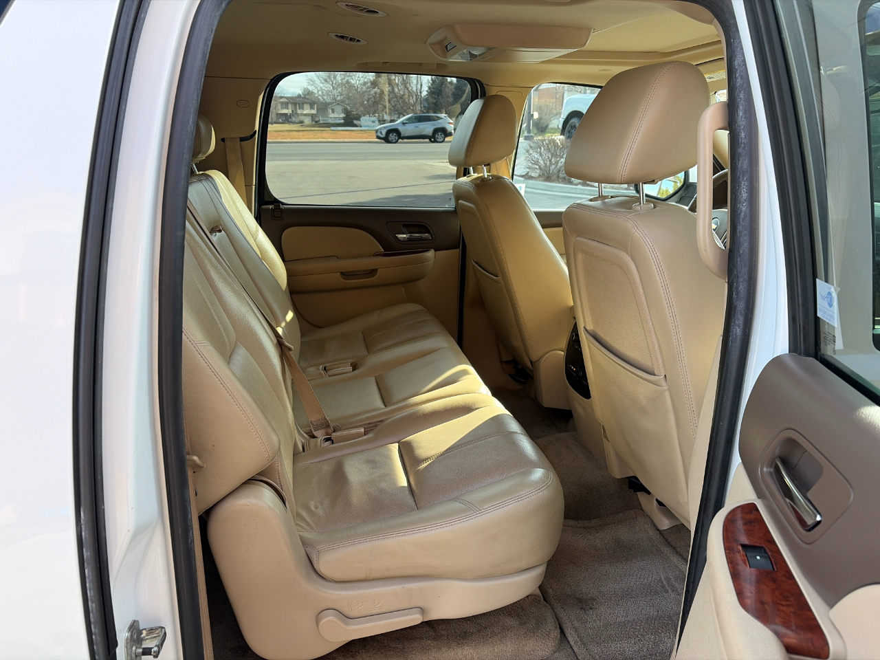 Chevrolet Suburban 4WD 4dr 2500 LT w/2LT 2009