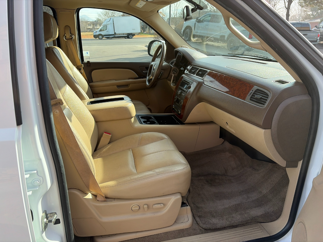 Chevrolet Suburban 4WD 4dr 2500 LT w/2LT 2009