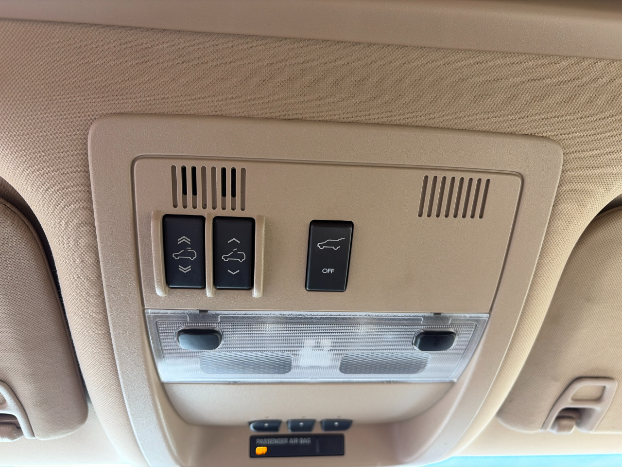 Chevrolet Suburban 4WD 4dr 2500 LT w/2LT 2009