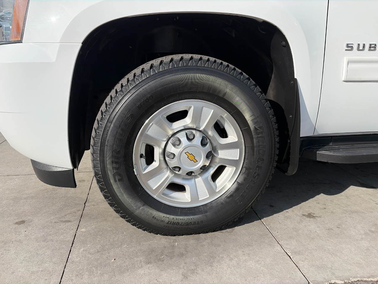 Chevrolet Suburban 4WD 4dr 2500 LT w/2LT 2009