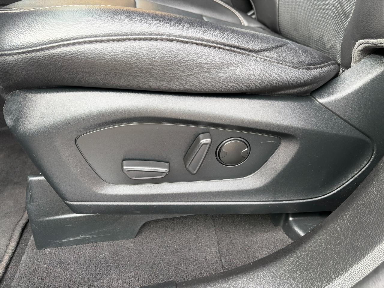 Ford Explorer Limited 4WD 2023