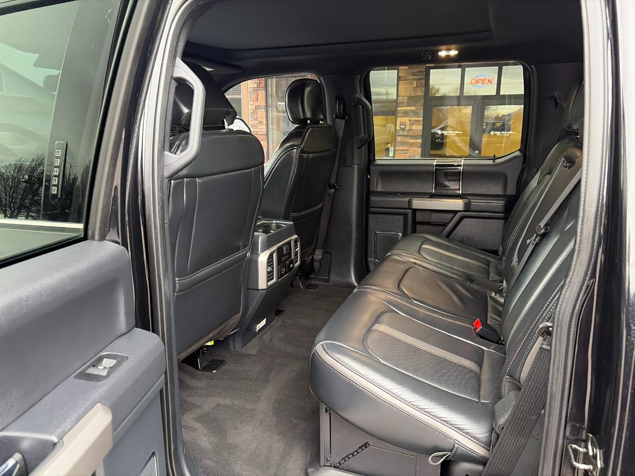 Ford Super Duty F-250 SRW Platinum 4WD Crew Cab 6.75' Box 2022