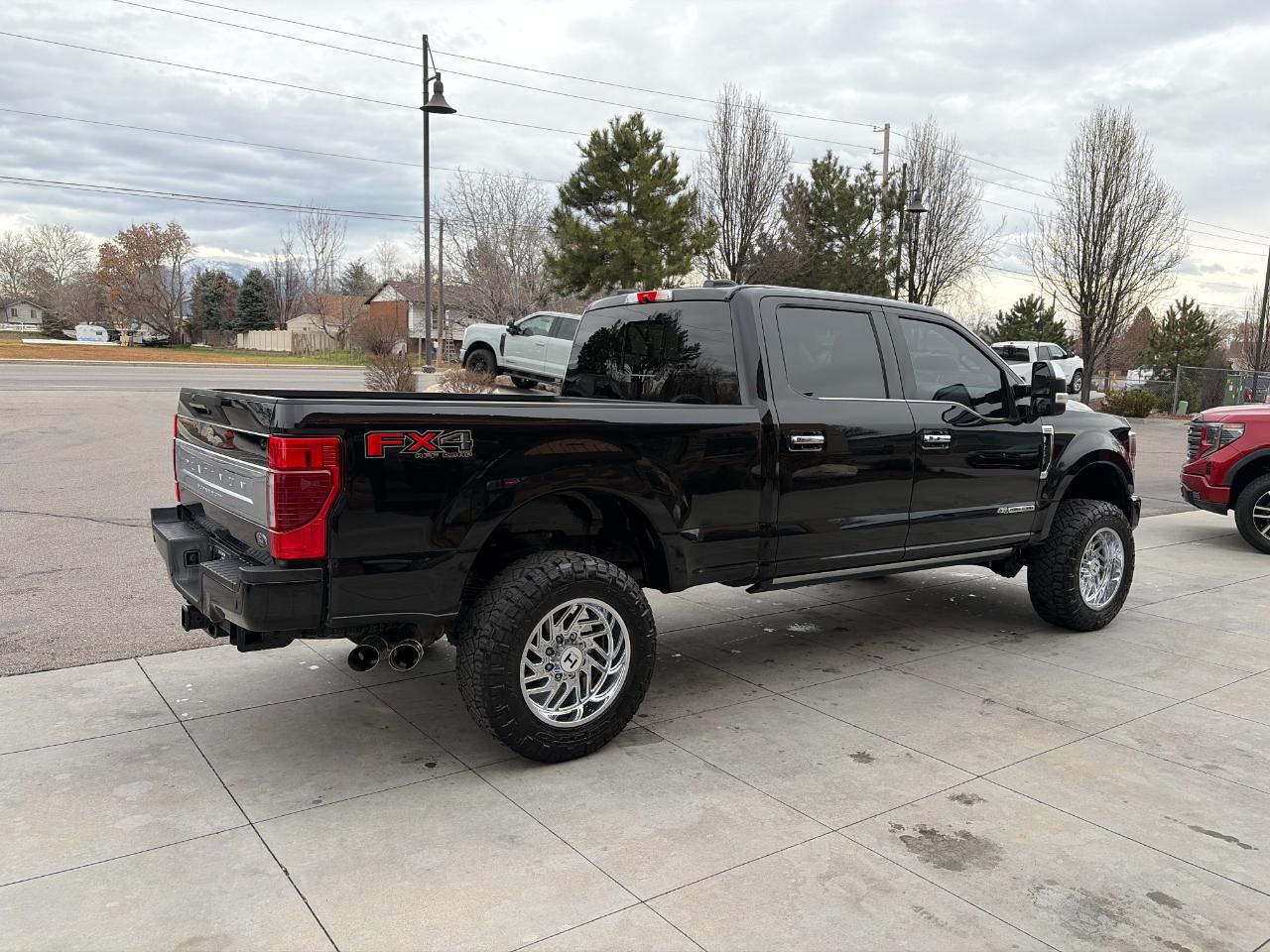 Ford Super Duty F-250 SRW Platinum 4WD Crew Cab 6.75' Box 2022