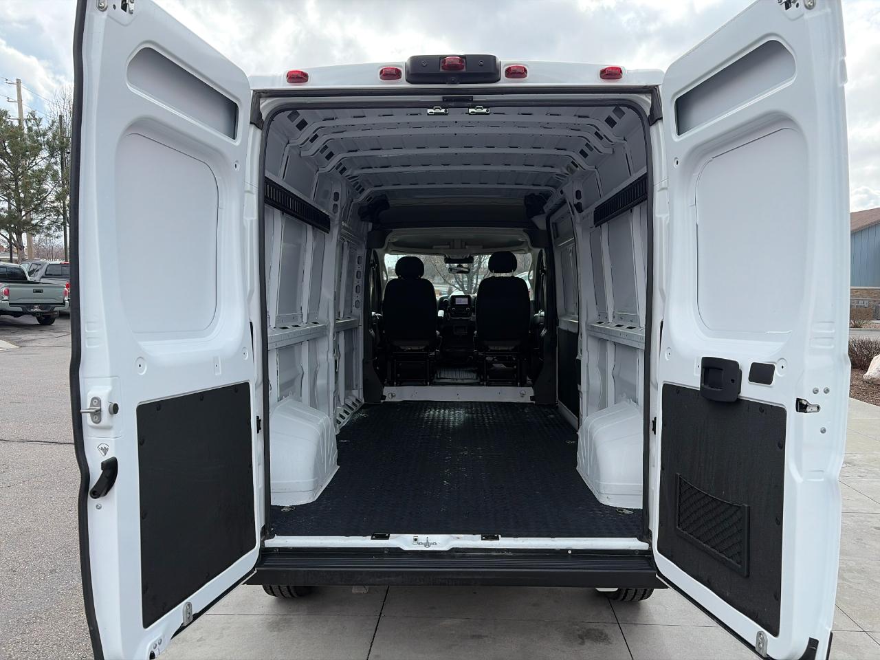 RAM ProMaster Cargo Van Tradesman 2500 High Roof 159" WB w/Pass Seat 2025