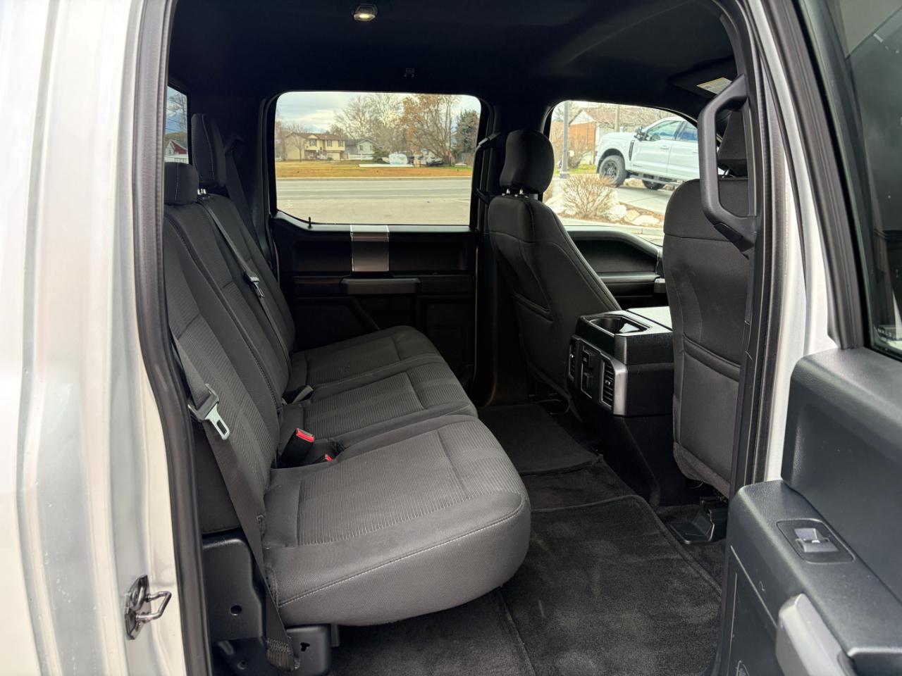 Ford F-150 4WD SuperCrew 145" XLT 2016