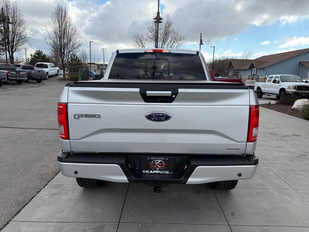 Ford F-150 4WD SuperCrew 145" XLT 2016