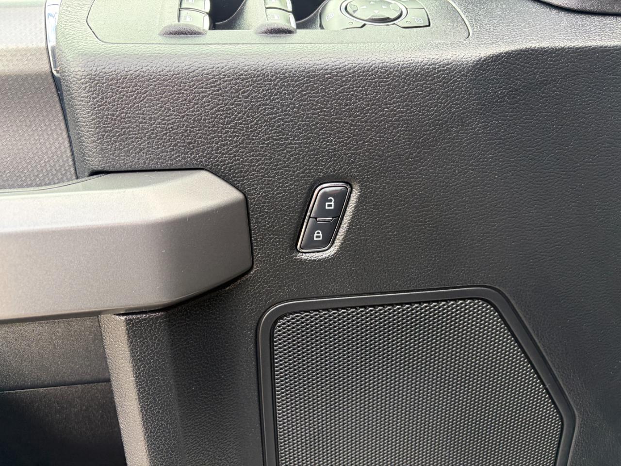 Ford F-150 4WD SuperCrew 145" XLT 2016