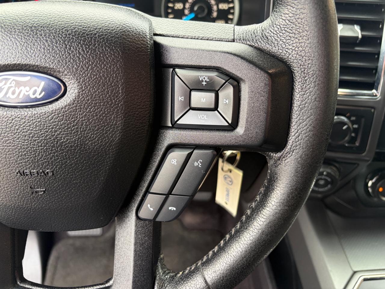 Ford F-150 4WD SuperCrew 145" XLT 2016