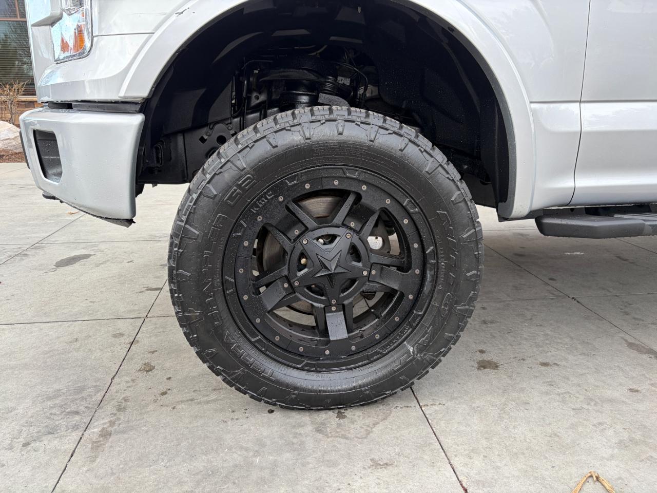 Ford F-150 4WD SuperCrew 145" XLT 2016