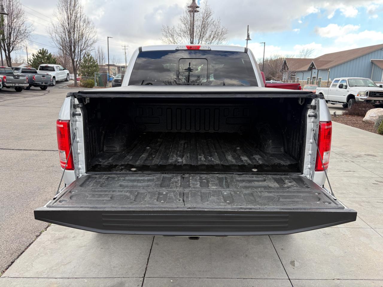 Ford F-150 4WD SuperCrew 145" XLT 2016