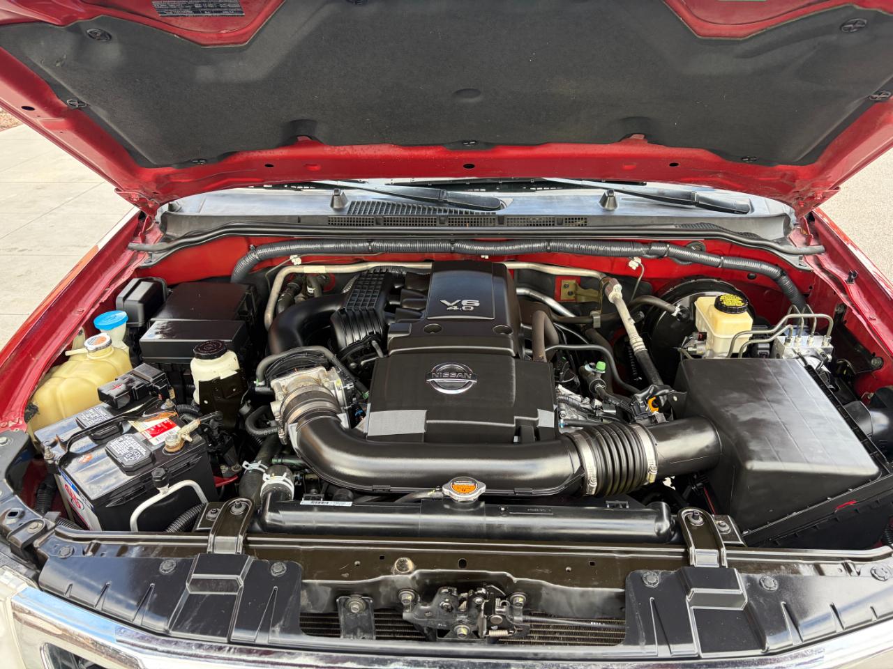 Nissan Frontier 2WD Crew Cab SWB Auto SV 2015