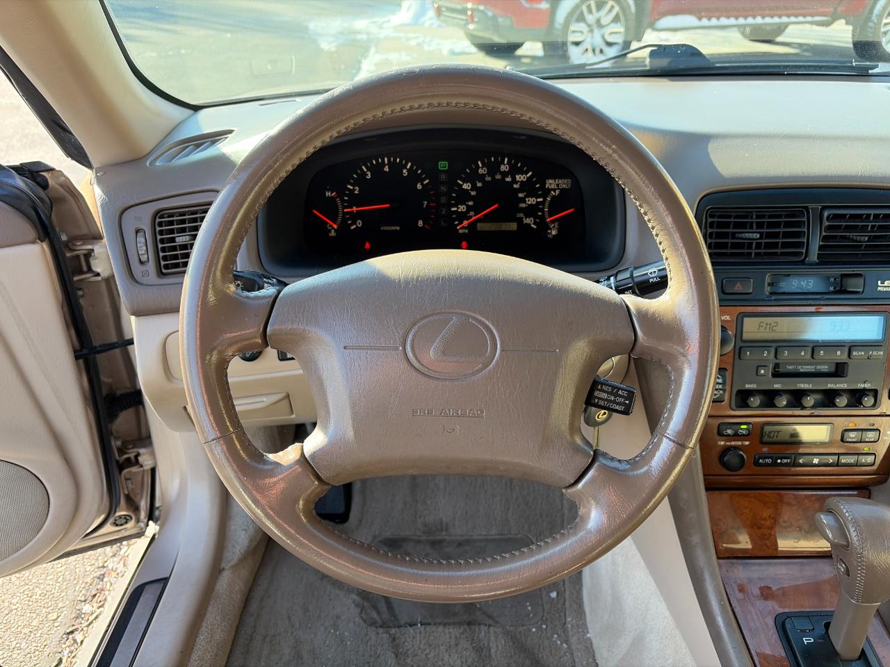 Lexus ES 300 4dr Sdn 2000