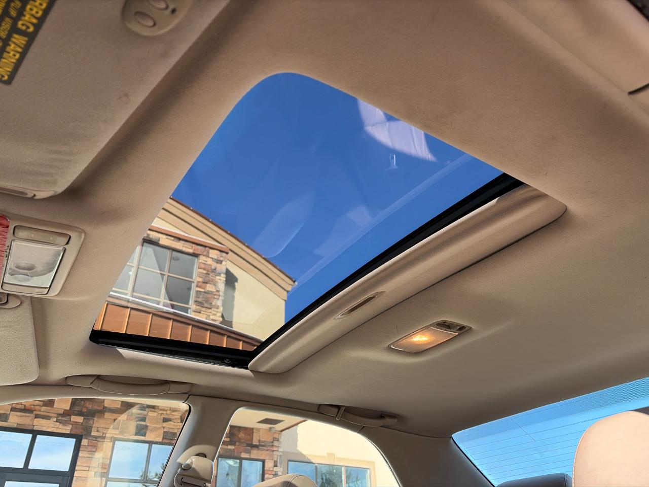 Lexus ES 300 4dr Sdn 2000