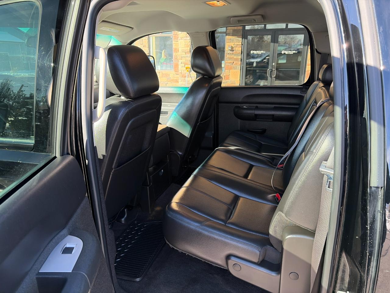 Chevrolet Silverado 1500 4WD Crew Cab 143.5" LT 2010