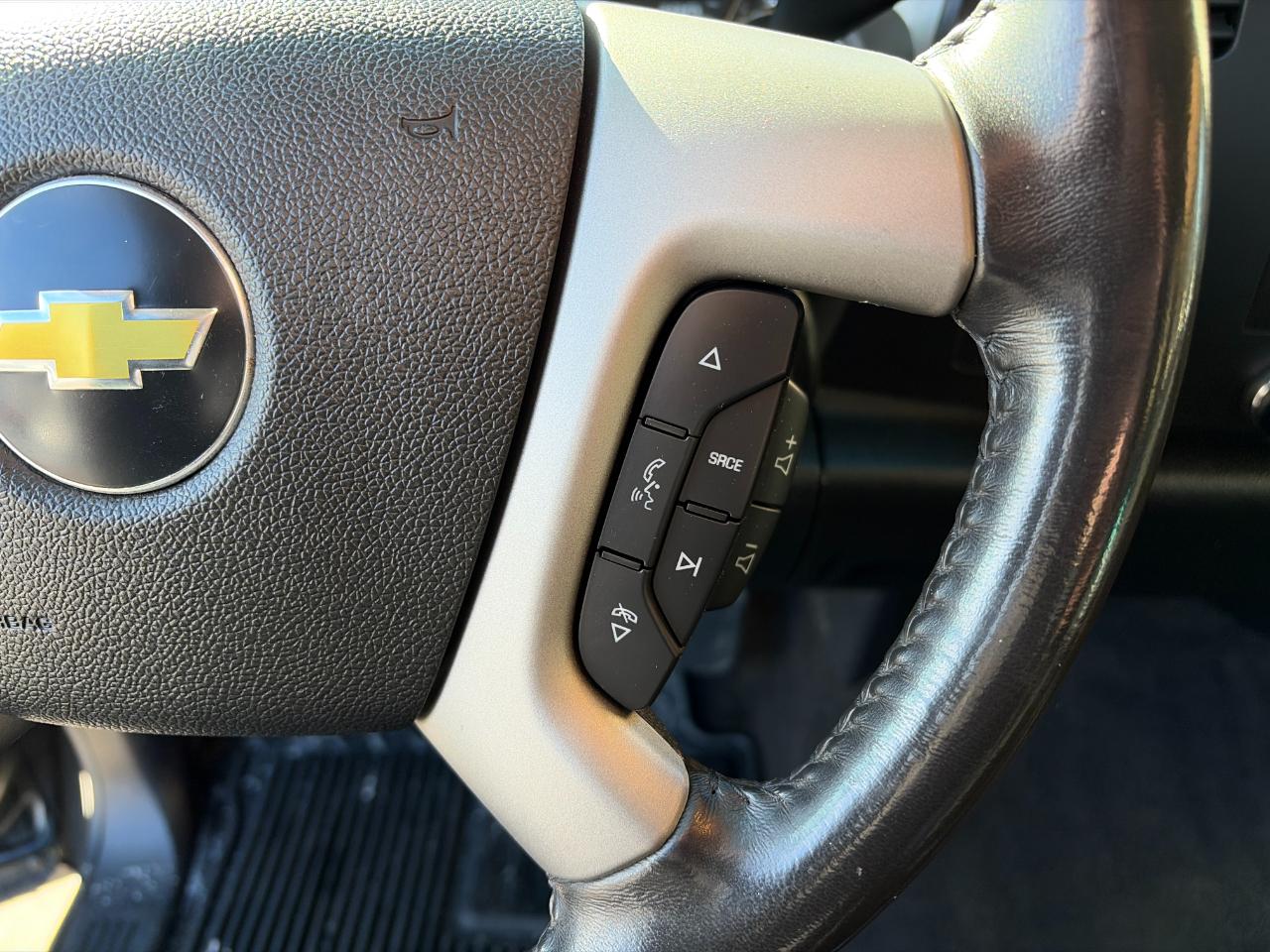 Chevrolet Silverado 1500 4WD Crew Cab 143.5" LT 2010