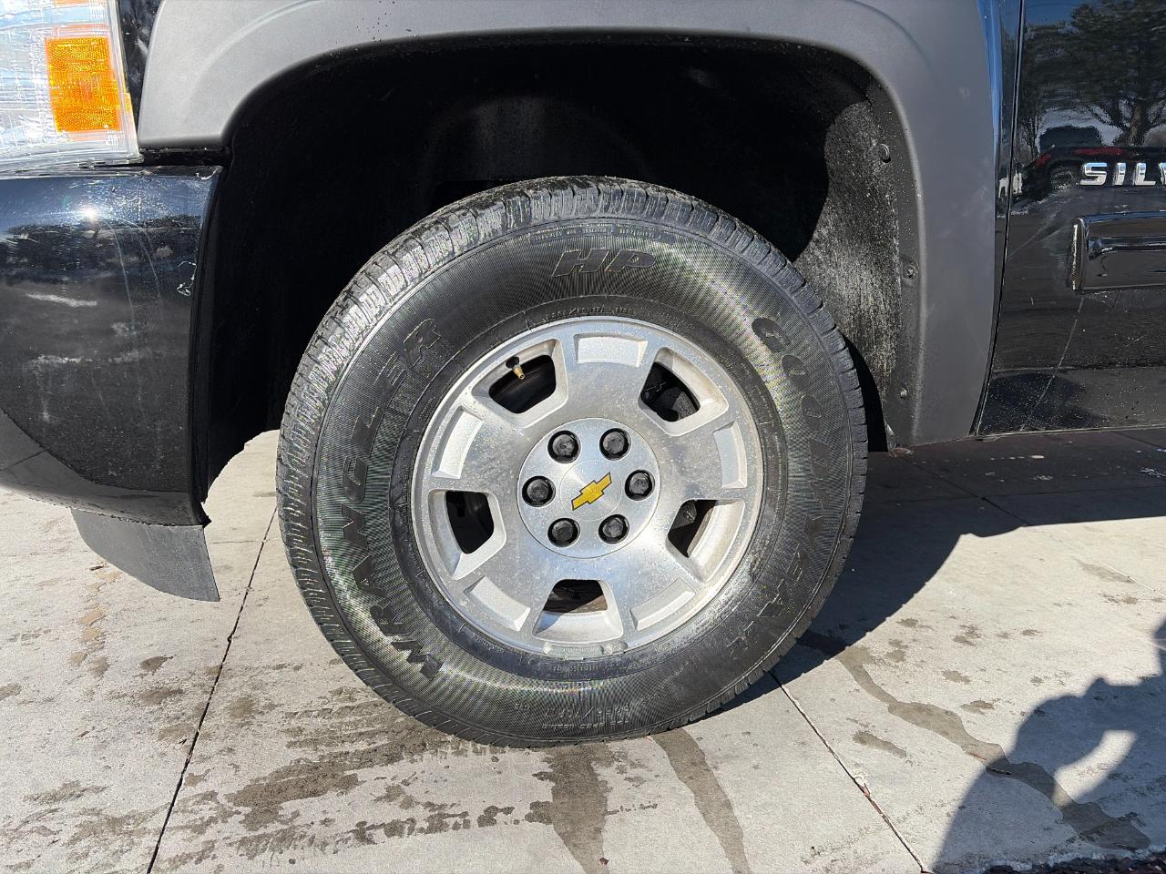 Chevrolet Silverado 1500 4WD Crew Cab 143.5" LT 2010