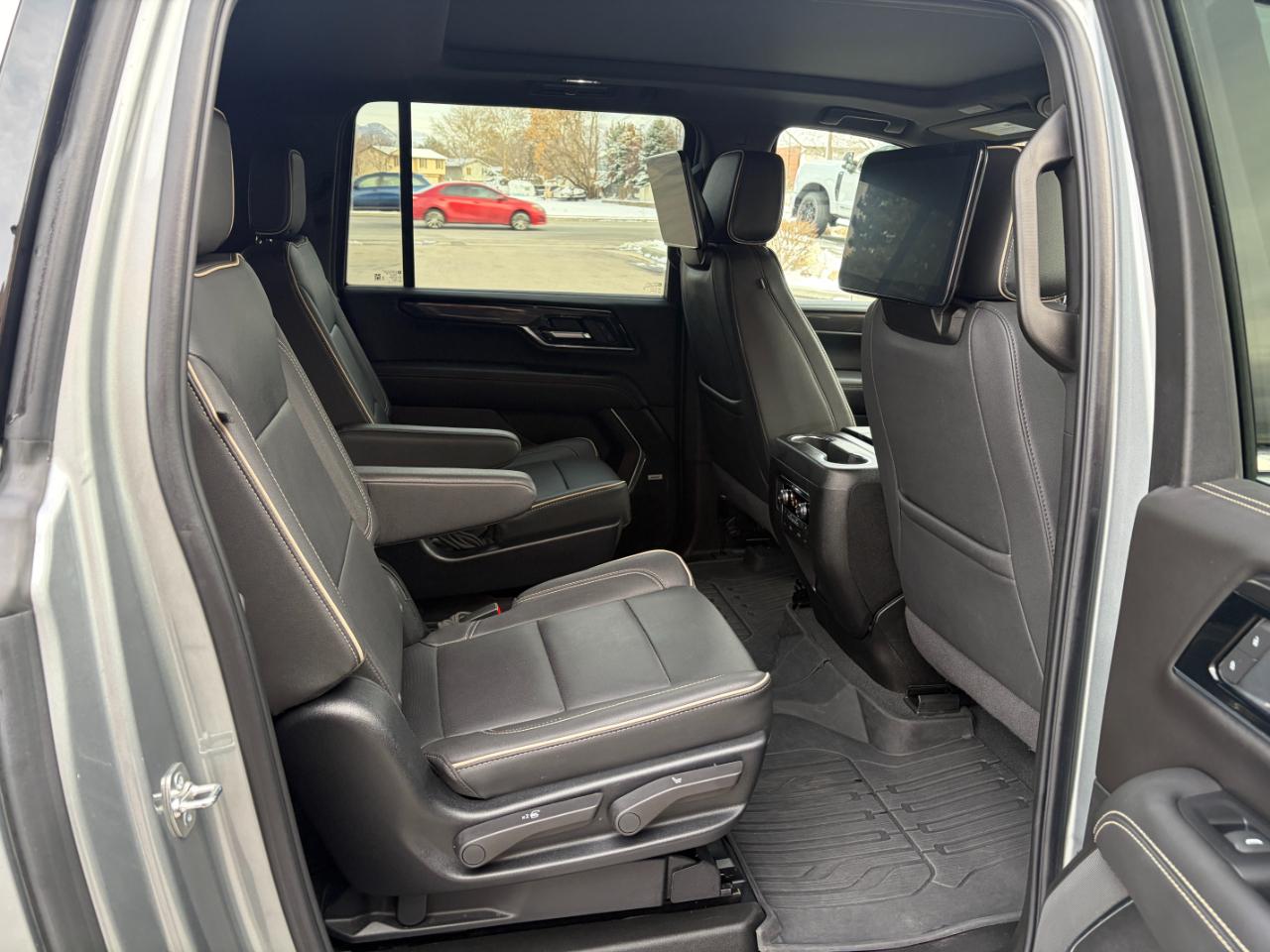 GMC Yukon XL 4WD 4dr Elevation 2025