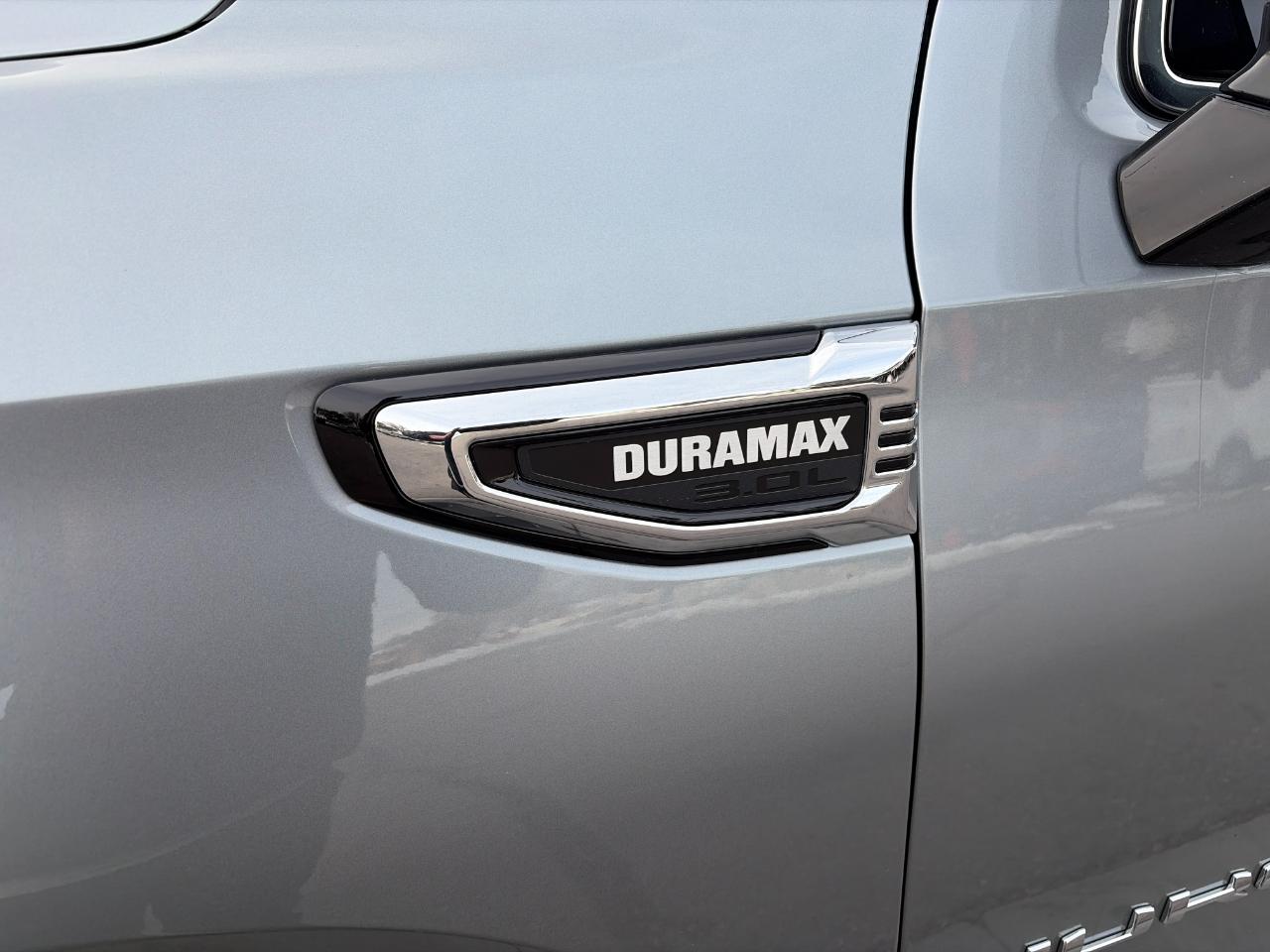 GMC Yukon XL 4WD 4dr Elevation 2025